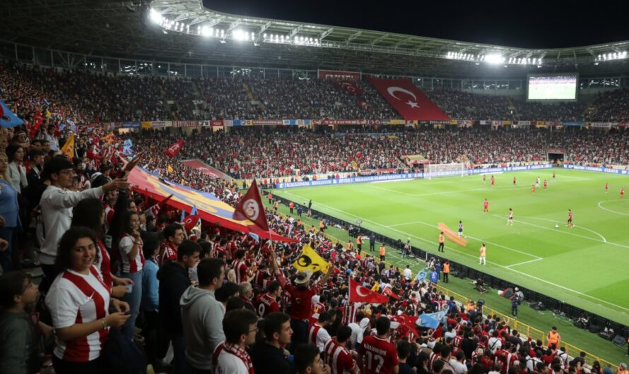 Fenerbahçe’den Anlamlı Jest: Samsunspor Maçında Biletler Yarı Fiyatına